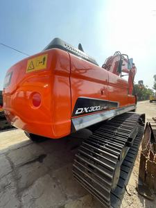 Excavadora usada DOOSAN DX300LC-9C Precio económico excelente rendimiento Excavadora usada DOOSAN en venta - Product Image 4