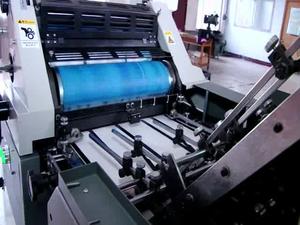 Giornale rivista fascicolazione della macchina, grande formato carta collator raccolta macchina - Product Image 6