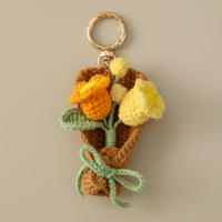 Mini Bouquet de Tulipes Lumineux Porte-clés en Peluche Doux Fait Main au Crochet Motif Floral pour Femme Cadeau