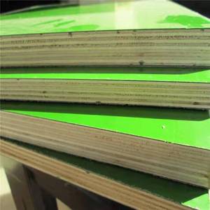 Contrachapado de Alta Calidad de 15 mm y 18 mm, Recubierto de Plástico Impermeable, Contrachapado Laminado con Revestimiento de Plástico PP para Construcciones - Product Image 5