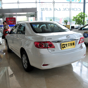 Auto Usado Barato de Gasolina en China 2011, Corolla Sedán Compacto Automático con Volante a la Izquierda, R15, Confiable y con Envío Global - Product Image 5