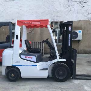 Montacargas Diésel Usado Mini TCM 2.5 T FD25, Mástil de Tres Etapas, Altura 4.5m, 1 Año de Garantía, Operación Sentada - Product Image 2