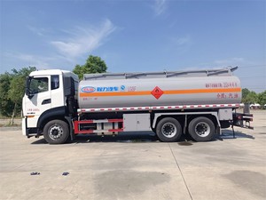 <span class=keywords><strong>Prix</strong></span> le plus bas Camion-citerne pétrolier à 10 pneus Fabricant de vente directe de citerne diesel mobile - Product Image 2
