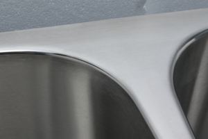 SS-3218 50/50 évier de cuisine sous le comptoir 304 en acier inoxydable simple double bols rectangulaires Nano Surface deux trous robinet de comptoir - Product Image 3