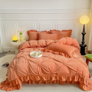 Ensemble de literie en velours de lait perlé, style quatre pièces - Product Image 2