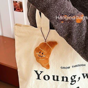 Porte-clés en peluche en forme de pain de dessin animé, doux, écologique, durable, mignon, vente en gros, bibelots pour enfants - Product Image 5