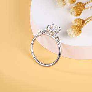 OAHLAN 高級ジュエリー クラシック 7*9mm 2カラット オーバルカット ジルコン S925 スターリングシルバー プロミスリング 女性用 婚約 結婚祝い - Product Image 4