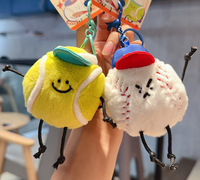 Porte-clés en peluche sur le thème du sport créatif pour voitures et sacs Accessoire de couple mignon pour les fans de tennis et de baseball
