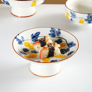 Plato de servir de cerámica con pedestal, redondo, pintado a mano con motivos vegetales, estilo oriental, para uso doméstico. - Product Image 4