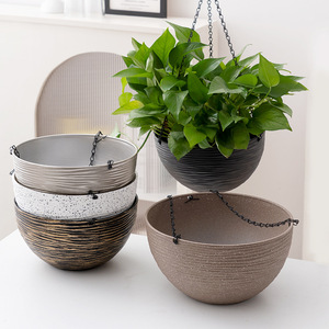 Pot de fleurs suspendu en plastique auto-arrosant à fixer au mur pour plantes vertes, décoration de bureau et de maison - Product Image 2