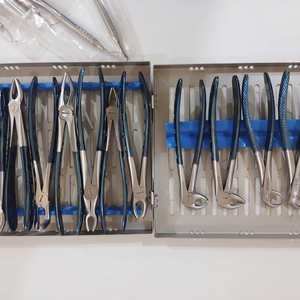 Pinzas de Extracción Dental Manuales con Recubrimiento de Titanio Avanzado, Instrumento Quirúrgico para Extracción de Dientes, Autoclavable, con Certificación CE - Product Image 3