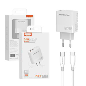 Chargeur de voiture double port USB-C PD et USB-A QC3.0 67W en matériau GaN, charge ultra-rapide pour téléphones Android - Product Image 2