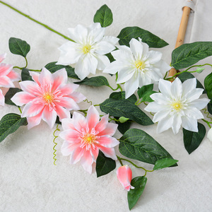 Vigne artificielle de clematis Qianzhu, fleur en soie blanche et violette pour la décoration de mariage, de maison et de plafond - Product Image 4