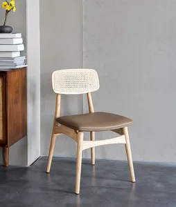 Дизайнерский обеденный стул из массива дерева в скандинавском стиле с спинкой из натурального ротанга для столовой, мебели и ресторана