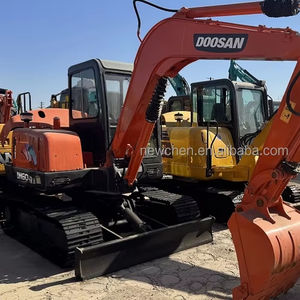 Excavadora Doosan DH60 usada original, miniexcavadora de 6 toneladas, horas de trabajo bajas - Product Image 1