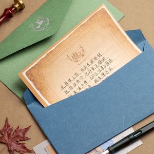 Sobre Ecológico con Logotipo Estampado en Caliente, Recubrimiento UV, para Promociones, con Sobre Negro, Papel Especial Suave al Tacto, Personalizable - Product Image 3