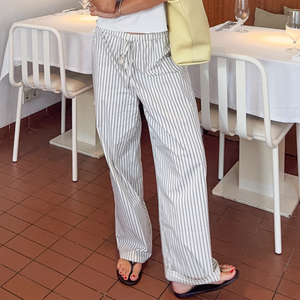 Pantalon large rayé pour femme en polyester avec cordon de serrage, coupe ample, longueur intégrale, décontracté, respirant, avec poches, devant plat, idéal pour l'automne - Product Image 1