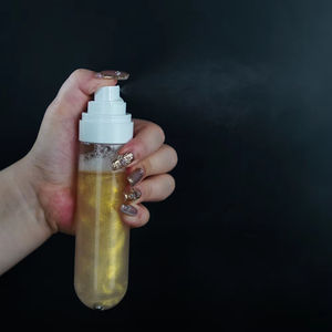 <span class=keywords><strong>Fixateur</strong></span> <span class=keywords><strong>de</strong></span> <span class=keywords><strong>fond</strong></span> <span class=keywords><strong>de</strong></span> <span class=keywords><strong>teint</strong></span> hydratant longue durée <span class=keywords><strong>Spray</strong></span> <span class=keywords><strong>de</strong></span> maquillage Cosmétiques Imperméable à l'eau Ultra longue durée <span class=keywords><strong>Spray</strong></span> <span class=keywords><strong>de</strong></span> maquillage - Product Image 4