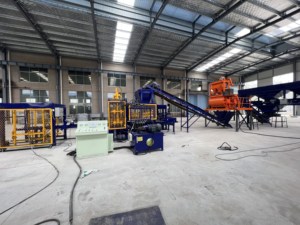 Yaoda sản xuất Qt6-15 không đốt gạch Máy làm PLC kiểm soát hệ thống thủy lực rắn khối bê tông Máy làm - Product Image 4