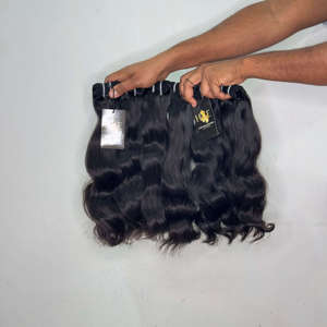 Paquete de Cabello Humano Virgen Vietnamita, Extensiones de Cabello Humano al por Mayor, Cabello Humano Natural Virgen Ondulado con Cutícula Alineada - Product Image 1