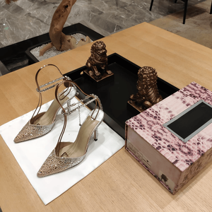 Chaussures à talons hauts Jimmy de haute qualité pour femmes, avec dessus entièrement orné de diamants, chaîne incrustée de diamants, coutures de précision, tendance et élégantes - Product Image 5