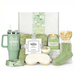 Coffret Cadeau de Luxe Lunaire Vert pour Femmes – Boîte Spa Relaxante avec Gobelet de 40oz, Cadeaux d'Anniversaire pour Maman, Amie, Sœur - Product Image 1