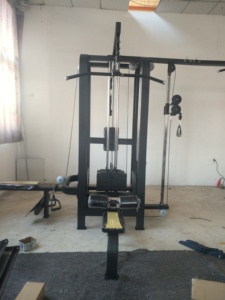 Equipo de Gimnasio Multifuncional de Cinco Estaciones de Fabricación y Venta Propia - Product Image 2