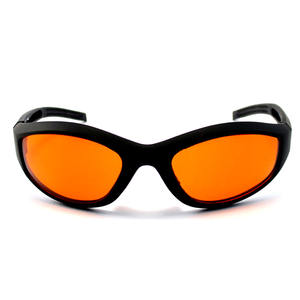 แว่นตาป้องกันแสงยูวีระดับมืออาชีพ สำหรับหลอดไฟยูวีความยาวคลื่น 190-490 นาโนเมตร ป้องกันแสงยูวีซี แสงสีฟ้า และเลเซอร์ - Product Image 2