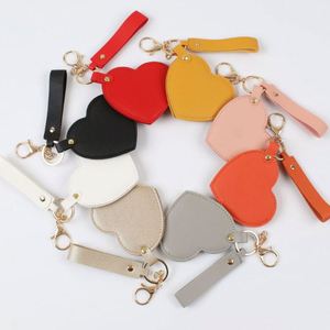 Wholesale <b>Cute</b> Heart Pu Leather Keychain Portable Cosmetic Mirror Pendant Customizable Fashion Bag Charm <b>Keyring</b> - Product Image 3