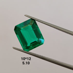 Esmeralda Colombiana Cultivada en Laboratorio, Corte Esmeralda, Gema Suelta Verde, Calidad Premium para Joyería, para la Elaboración de Joyas - Product Image 4