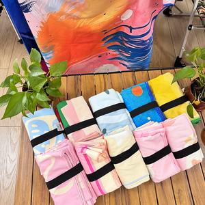 Serviette de <span class=keywords><strong>plage</strong></span> pour enfant en microfibre turque moderne de luxe, sans sable, séchage rapide, logo personnalisé, absorbante, douce, imprimée, vente en gros - Product Image 2