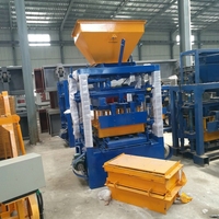 Machine manuelle à 3 trous de petite taille pour la fabrication de briques en béton et de pavés, à vendre au Zimbabwe