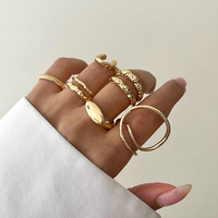 Bague géométrique en métal pour femme, design léger et luxueux, bagues assorties pour couple, bijoux de mode, vente en gros