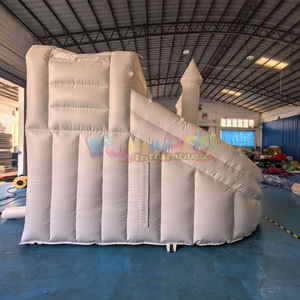 Castillo inflable blanco de calidad comercial para niños, con tobogán y piscina de pelotas, ideal para bodas al aire libre. - Product Image 5