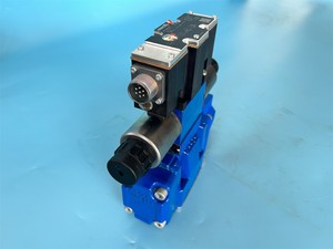 Válvula Proporcional Pilotada Rexroth R900765029 4WRZE10W6-85-7X/6EG24N9ETK31/A1D3M, 85 L/min, 24VDC, Serie 4WRZE 10 7X - Product Image 3