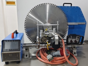 Scie murale industrielle LIMAGY HF26 26KW, profondeur de coupe 700mm, moteur sans balais haute fréquence, diamètre de lame 1600mm - Product Image 1