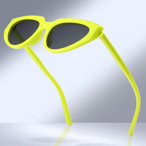 Lunettes de soleil œil de chat de style européen pour femmes, monture PC UV400, petite monture blanche en porcelaine C9, lunettes de protection solaire tendance - Product Image 4