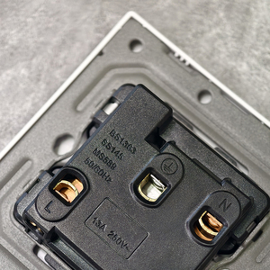 13A สวิตช์ไฟสไตล์แก๊งใหม่หรูหราสวิตช์ไฟ UK IP20 250V เต้ารับติดผนังคุณภาพสูง - Product Image 5