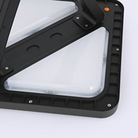 Lampe solaire carrée pour cour LED 20W 3000K 4000K 6000K, boîtier en aluminium, hauteur du poteau 4M, vente en gros directe d'usine, OEM