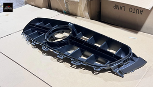 Grille de pare-chocs avant <span class=keywords><strong>prix</strong></span> usine pour <span class=keywords><strong>Mercedes</strong></span> benz w213 e63s calandre style <span class=keywords><strong>AMG</strong></span> 2016-2019 argent/noir - Product Image 5