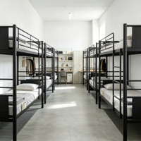 Lit superposé en métal robuste, lit en acier à double étage avec barrières de sécurité et échelle pour dortoir et chambre à coucher