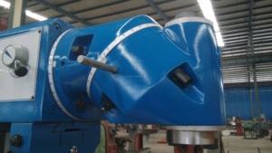 Высококачественный и простой в эксплуатации универсальный фрезерный станок по металлу для фрезерования - Product Image 5