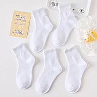 Chaussettes d'école pour enfants au prix de gros Chaussettes d'école en coton blanc pour garçons et filles