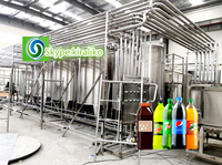 Machine de remplissage automatique commerciale d'eau gazeuse et de boissons, haute capacité, contrôlée par PLC, pour ligne de production de bouteilles PET, avec boîtier d'engrenages