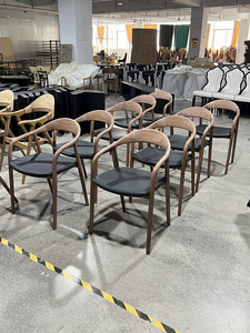 Sillón de Comedor Moderno de Mediados de Siglo, de Madera Maciza de Fresno, Acabado Espresso de Poros Abiertos, Asiento de Tela, para Restaurantes de Alta Gama B2B - Product Image 3