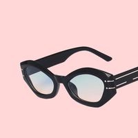 Lunettes de soleil pour femmes européennes et américaines, verres UV400, monture en PC, mode, soleil, extérieur, cadeau