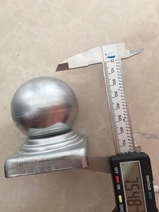 Tappo per Palo di <span class=keywords><strong>Recinzione</strong></span> 4x4 Contemporaneo in Metallo e <span class=keywords><strong>Ferro</strong></span>, Piccolo per Recinzioni da Giardino, Tralicci e Cancelli, in Acciaio Fuso Sabbiato, Decorativo per Parte Superiore del Palo - Product Image 4