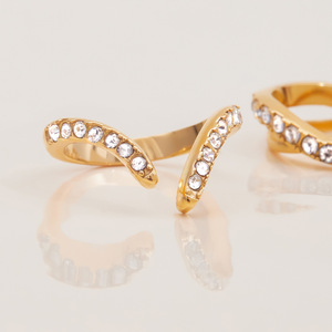 Bagues Tendance <span class=keywords><strong>2026</strong></span> Plaqué Or 18 carats Acier Inoxydable de Haute Qualité pour Femme Étanche Géométrique Zircon - Product Image 6