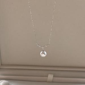 Collar de Plata de Ley S925 con un Solo Diamante, Cadena para Clavícula sin Costuras, Collar Invisible con Hilo de Pescar, Encanto Femenino, Súper Inmortal, Dorado - Product Image 1