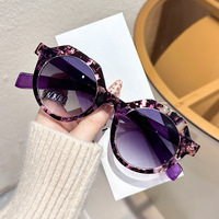 Lunettes de soleil rondes géométriques rétro tendance pour femmes, couleur verte, blanche, marron, style streetwear